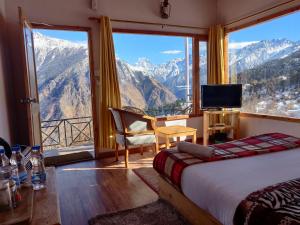 Mountain Rover Auli Resort