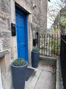 Spectacular 2 bed, 2 bath in Edinburgh City Centre