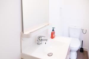 Appartements laresidence59300 : Chambre Double