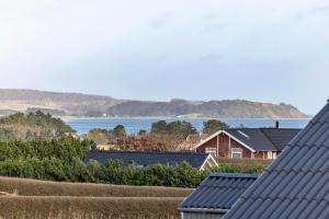 Nice Home In Ebeltoft With 4 Bedrooms, Sauna And Wifi