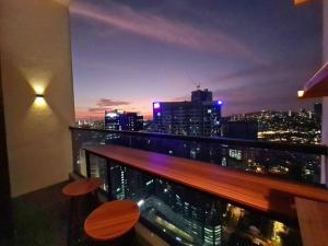 SkyView Studio, EST Bangsar, High View for 2 - 4hvězdičkové hotely ve městě Kuala Lumpur
