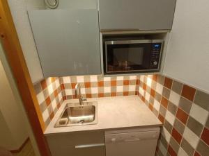 Studio fonctionnel Accès direct aux pistes Terrasse - FR-1-181-2542