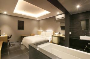 Zenith Hotel Bupyeong