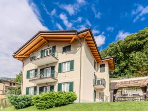 Apartment Il Melo-2 by Interhome