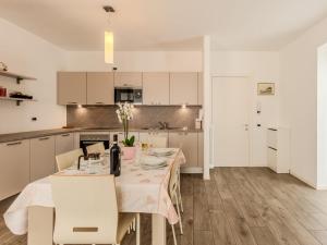 Apartment Il Melo-2 by Interhome