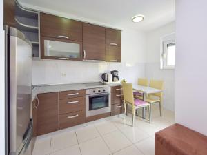 Studio Jasmina-1 by Interhome