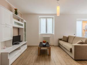 Apartment Il Melo-1 by Interhome