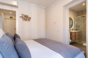 Charming Apartment for 4 Steps away from Mercado de San Miguel , Calle Mayor IV