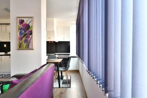 Downtown Apartment By the Lindens