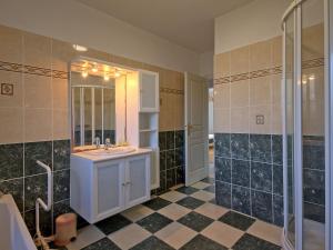 Maisons de vacances Holiday Home Villa au Parc Ny by Interhome : photos des chambres