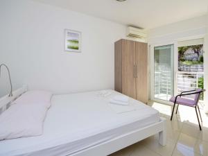 Apartment Jasmina-2 by Interhome