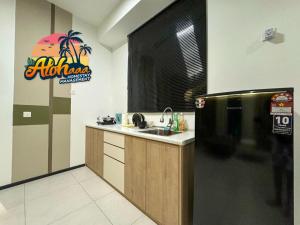 Urban Suites Stylish 3BR in Georgetown with Stunning Seaview