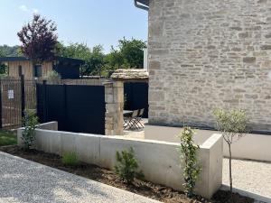 Appartements Sejour detente - Appart'hotel n 1 avec jaccuzi, piscine et petit-dejeuner : photos des chambres