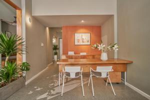 Express by M Village Đinh Công Tráng