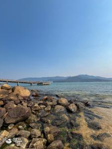 Casa com piscina a 600m da Praia da Feiticeira