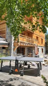 Chalets Prestigious Chalet for 18 Guests, Pool & Jacuzzi, close to slopes and resort center : photos des chambres