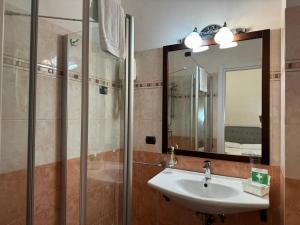 EURO HOUSE INN airport