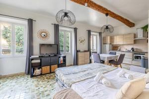 LE FORVILLE lumineux en plein centre, à deux pas du Palais, Croisette et plages