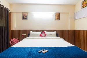 Mayflower Airport Launge -Free Pickup Or to Cochin Airport