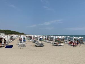 Holiday Home Lake Bungalow by Interhome