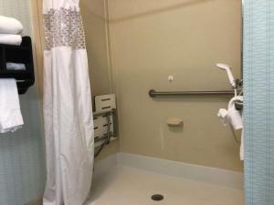 Hampton Inn & Suites Nashville at Opryland