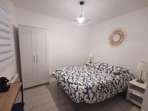 Appartements Cozy deux pieces, terrasse, en centre ville : photos des chambres