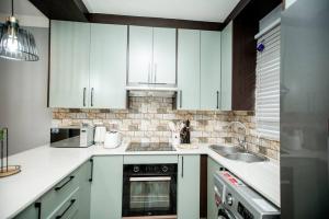 Luxuriously finished 2 bedroom