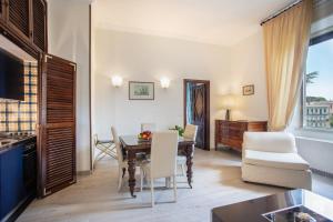 Junior Suite room in Aldrovandi Residence City Suites