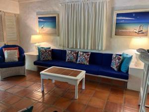 Fabulous condo, 5 mins from Mullins Beach.