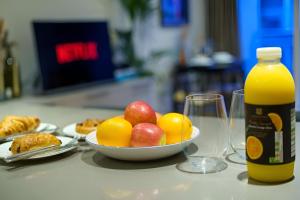 Elegant 2BD Flat Near Old Street, London