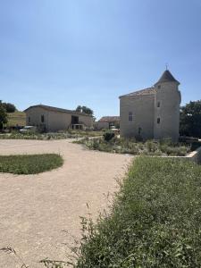 Maisons de vacances Gite Le Studio - Domaine Lassalle Saint-creac : photos des chambres
