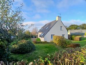 Maisons de vacances Maison avec jardin clos La Roche Jaudy : photos des chambres