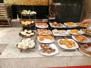 ELITE RESORT VILLAGE AQUA MARINA FAMILY - Daily Rooms Tidying - CocktailsBar- Pet Friendly - with Hypermarket - Delivery Restaurant-Pizzeria - Room Breakfast with supplement - Ultra Fast Wi-Fi - Play Area for children - Olympic Swimming Pool - Parkin