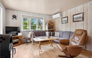 Two-Bedroom Holiday Home In Skjern