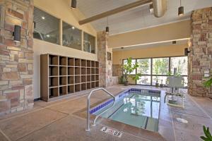 Cozy Brian Head Condo Walk to Navajo Express Lift