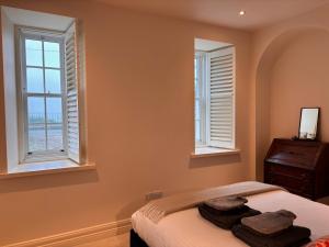 Luxurious 2 bedroom apartment with sea view in Monkstown