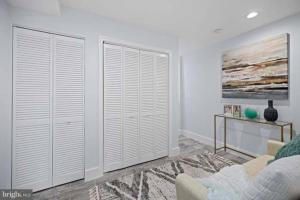 Beautiful 2 bedroom Apt on Morton st Nw