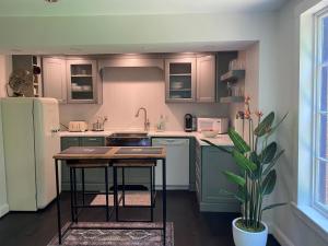 Trouvaille House Suite 3 Klimt Suite