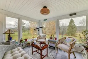 1 Mi to Historic District Mtn-View Franklin Home - Treadwell