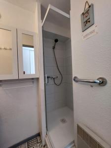 Appartements Luz St Sauveur, Appartement 3 personnes, superbe vue montagne, expose sud, Residence tres calme : photos des chambres