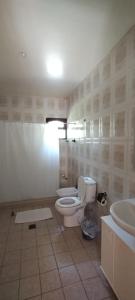 Casa amplia, jardin maravilloso