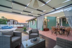 Home plousia