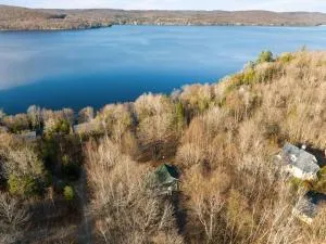 Chalet Mug House, accès au Lac-aux-Sables, SPA 4 saisons - Sainte-Thècle