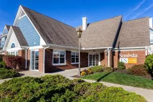 Sonesta ES Suites Charleston - Maysel