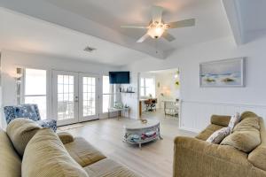 Oceanfront Home with Deck and Views in Galveston!