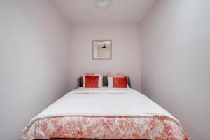 Maisons de vacances Entre Vignes et Roses Wifi-Terrasse : photos des chambres