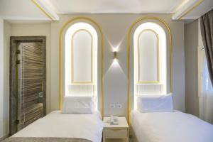 Pyramids Plateau Hotel