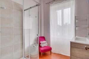 Maisons de vacances Entre Vignes et Roses Wifi-Terrasse : photos des chambres