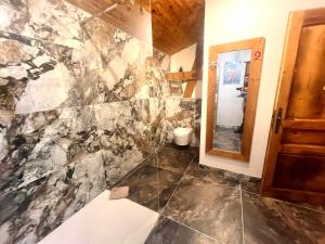Chalets CHALET TOUDBIOLE haut de chalet : photos des chambres