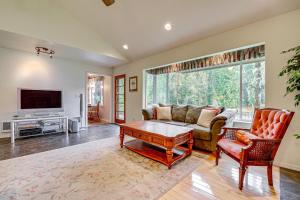 Darrington Home on River w Mountain Views